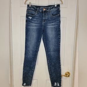 Maurices Everflex High-Rise Acid Wash Size 6